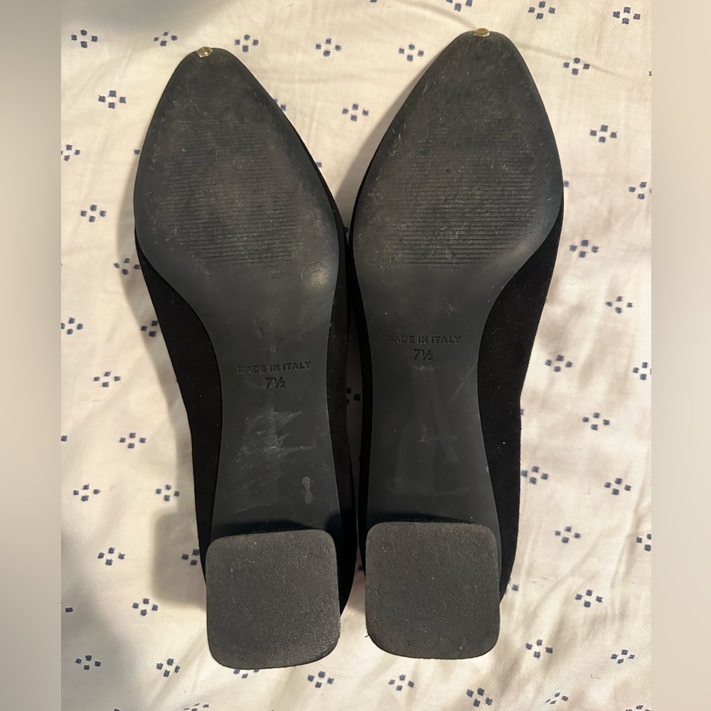 Everlane V Heel - Black Suede Pointed Toe Kitten Heel - Picture 3 of 6